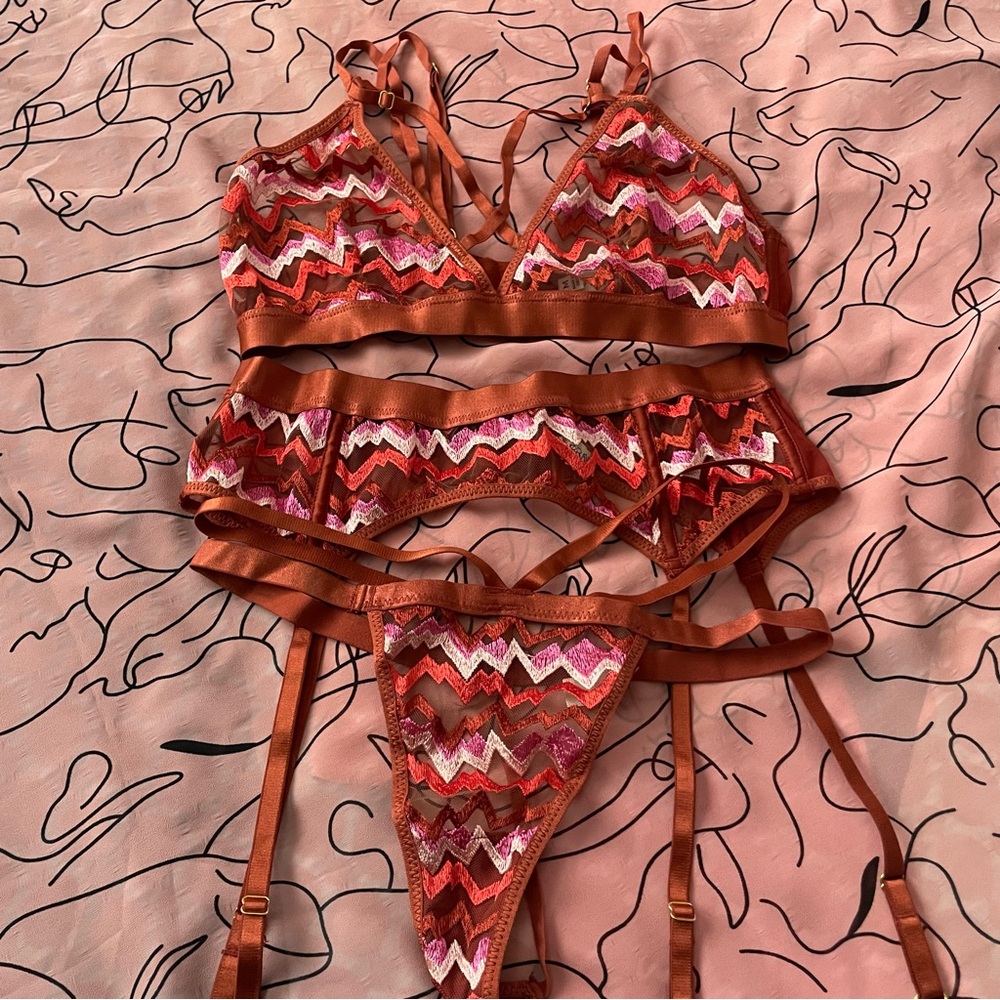 NWOT Kilo Brava 3 Piece lingerie set in brown, orange and pink - medium